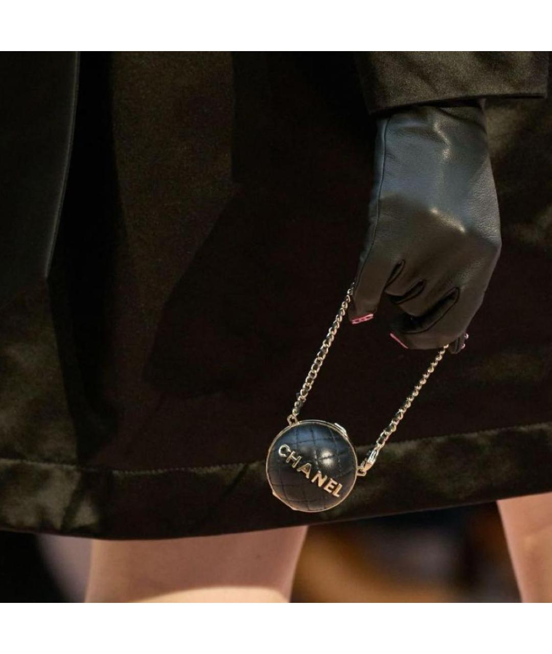 CHANEL Черная кожаная сумка через плечо, фото 4