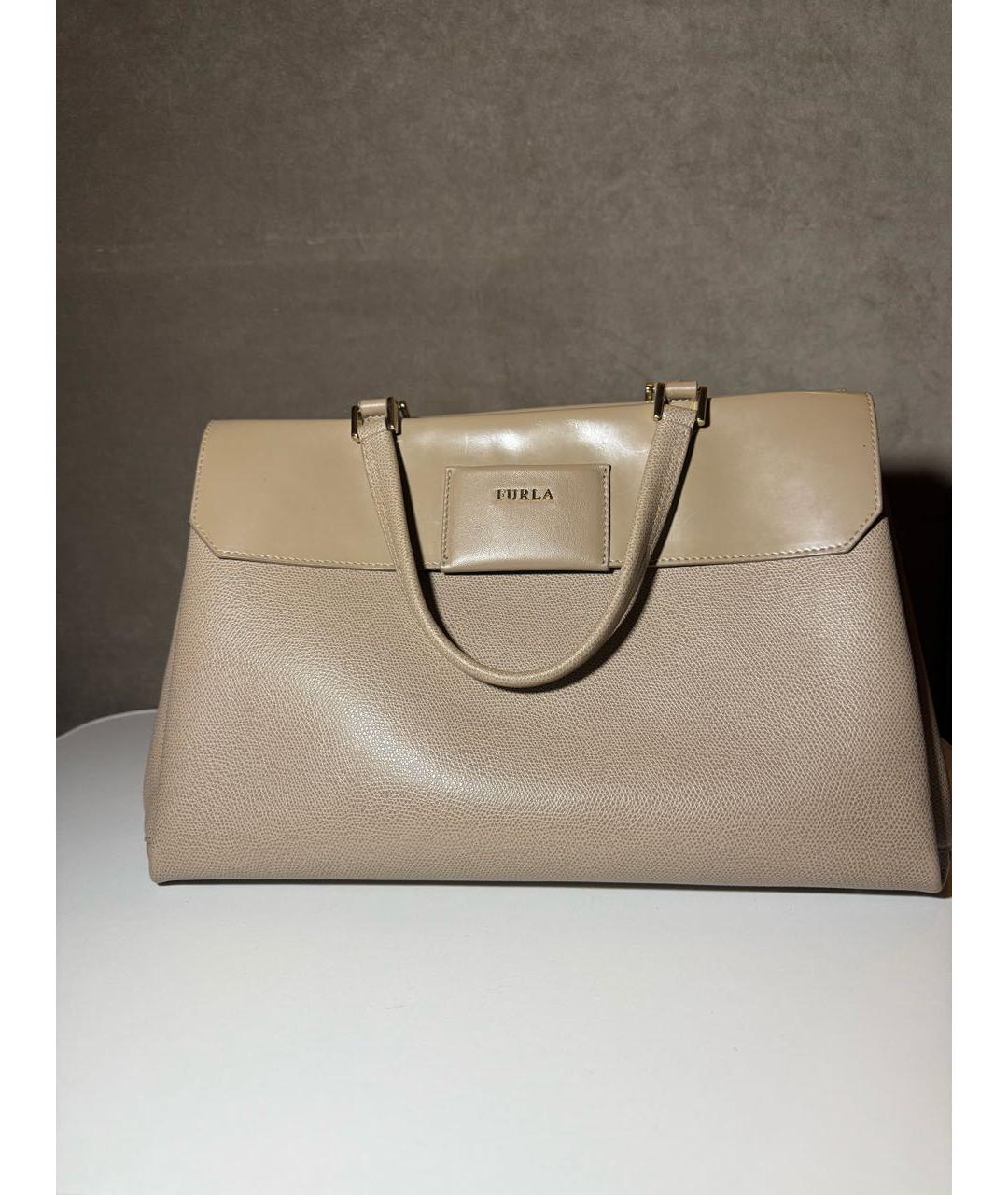 FURLA Бежевая кожаная сумка с короткими ручками, фото 2