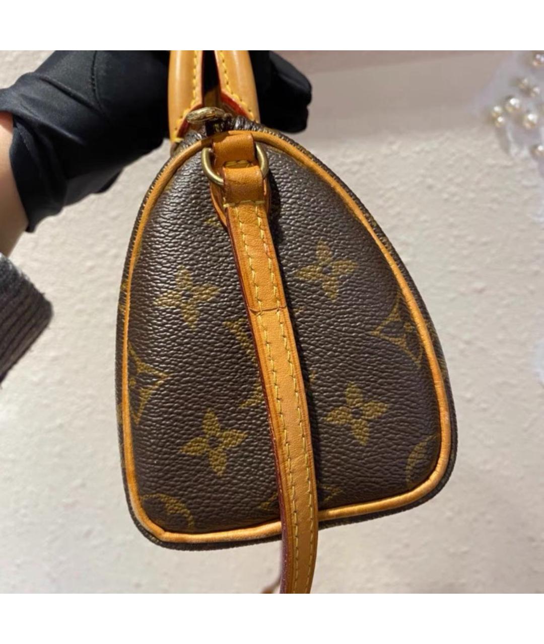 LOUIS VUITTON Коричневая кожаная сумка через плечо, фото 3