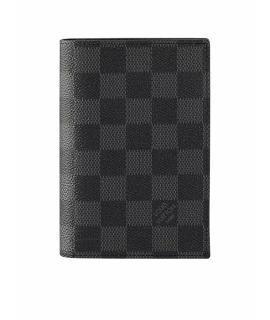 LOUIS VUITTON Обложка/футляр