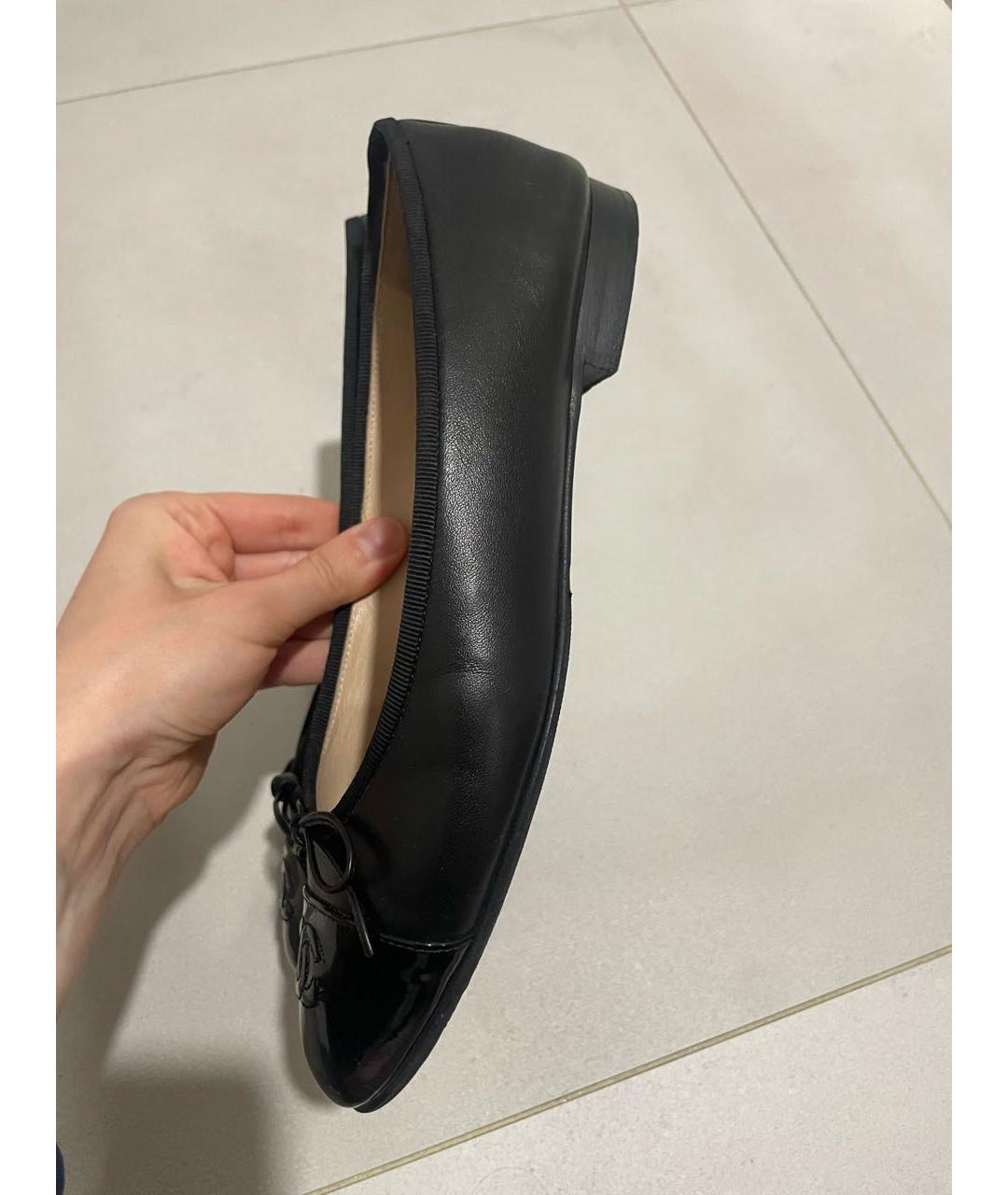CHANEL Черные кожаные балетки, фото 4