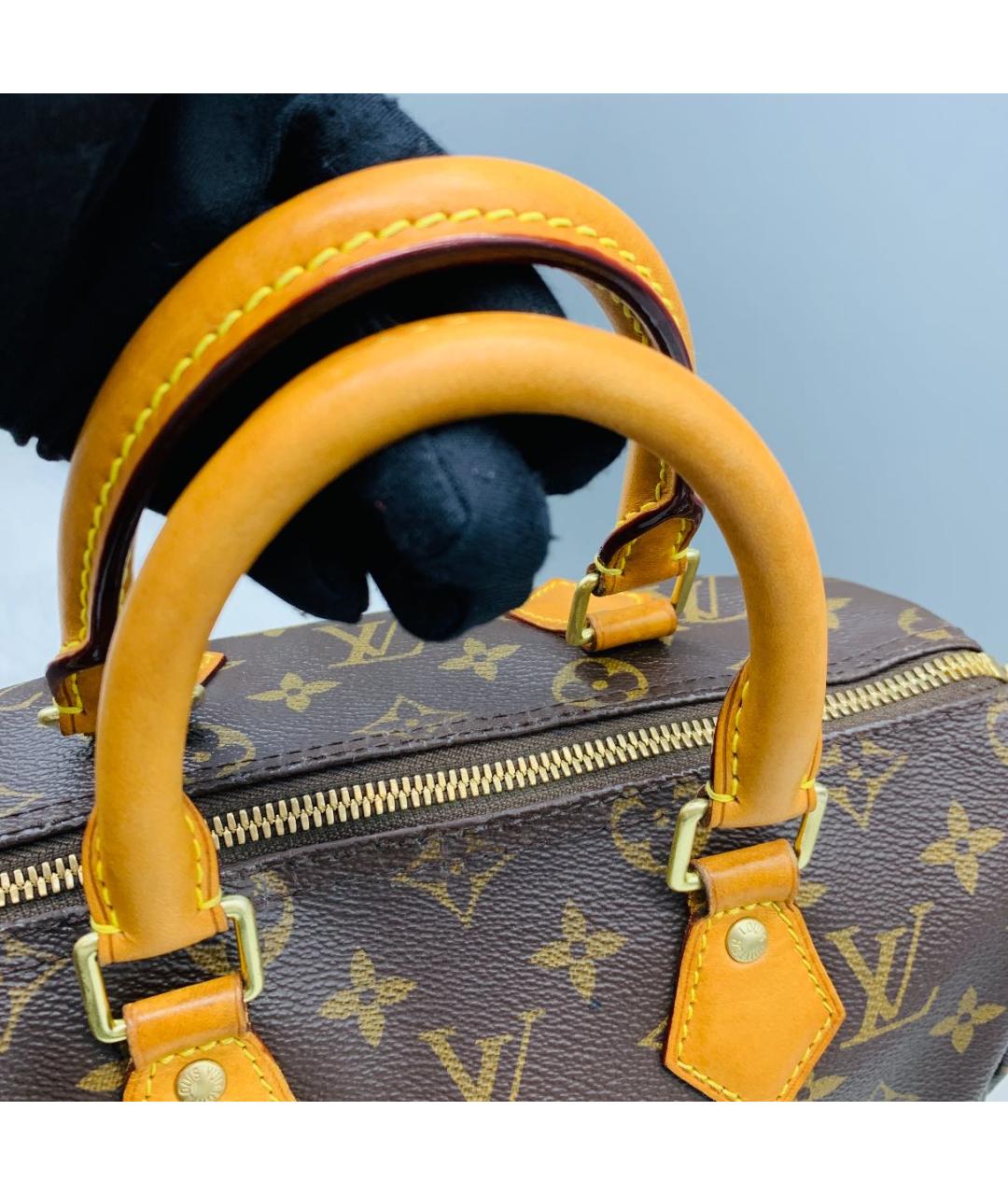 LOUIS VUITTON Коричневая кожаная сумка через плечо, фото 7