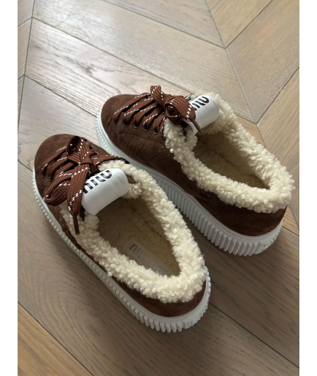 MIU MIU Коричневые замшевые кеды, фото 3
