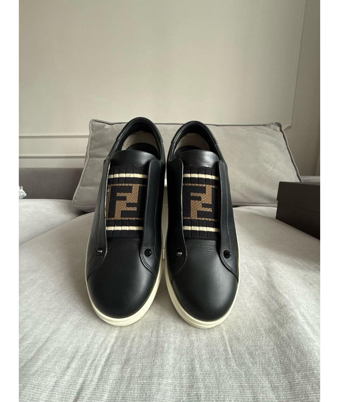 FENDI Черные кожаные слипоны, фото 5