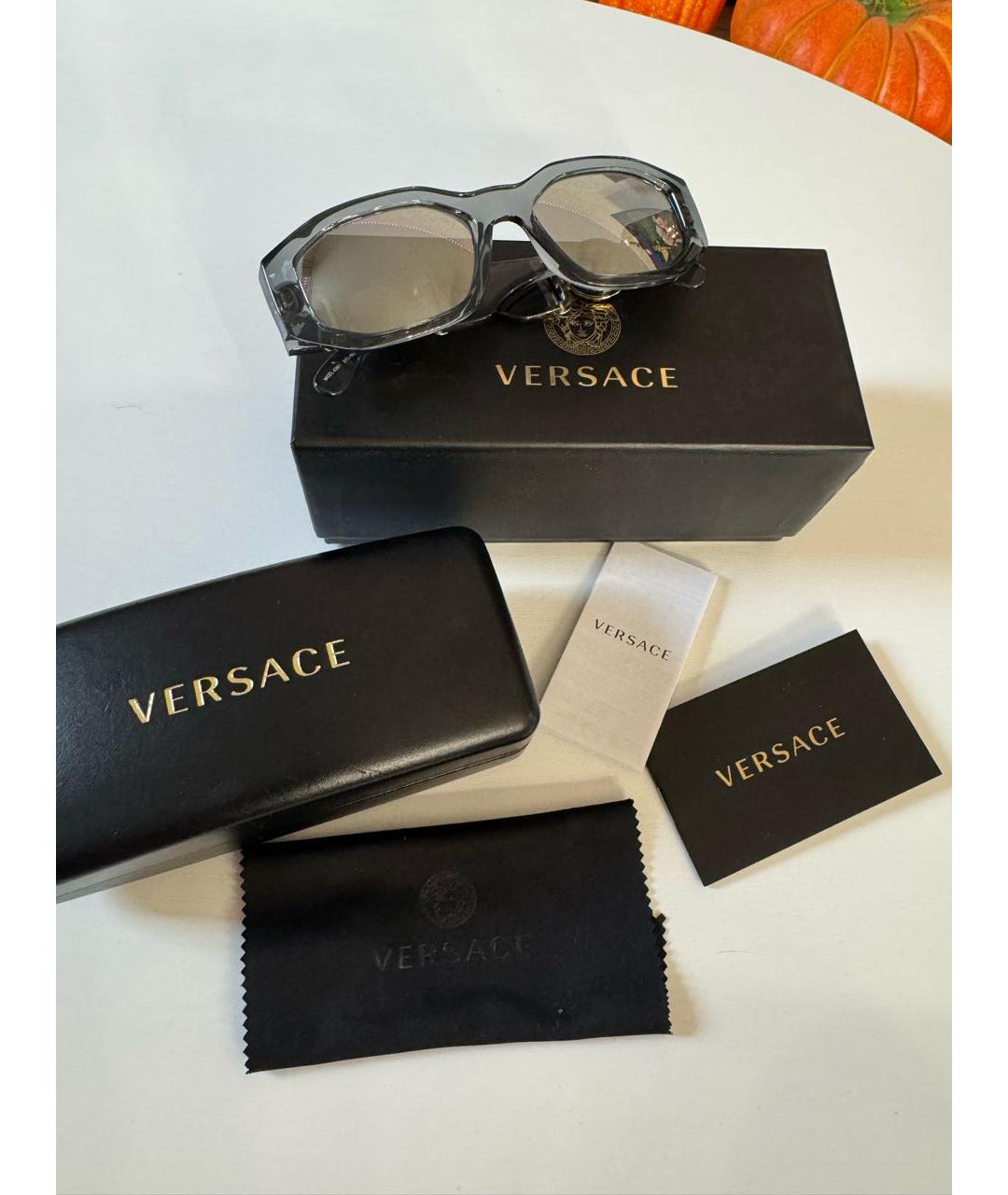 VERSACE Антрацитовые пластиковые солнцезащитные очки, фото 5