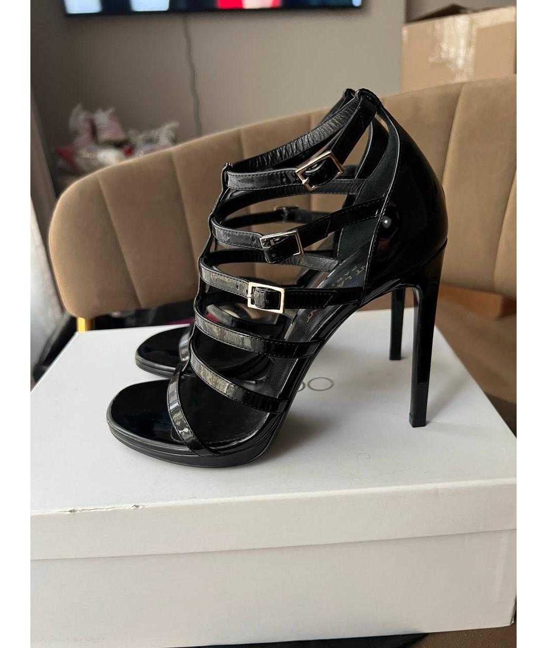 SAINT LAURENT Черные босоножки из лакированной кожи, фото 6