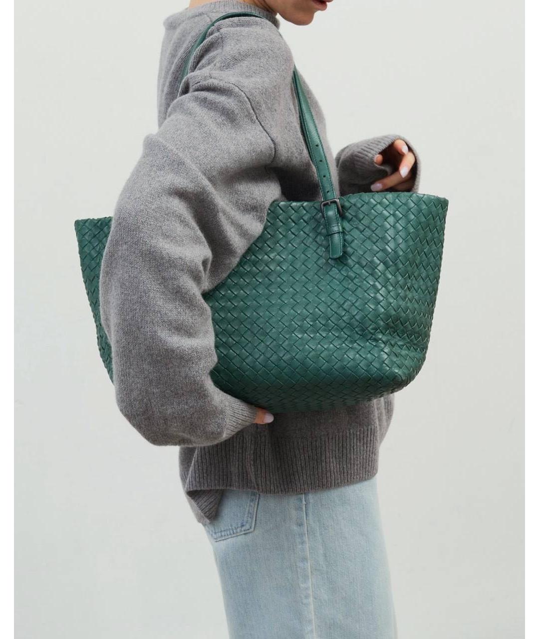 BOTTEGA VENETA Зеленая кожаная сумка тоут, фото 2