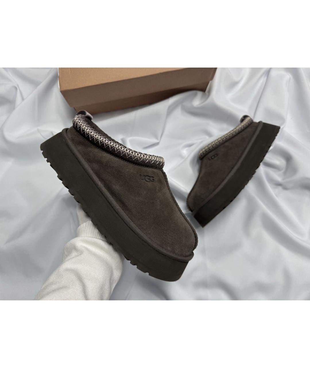 UGG AUSTRALIA Коричневые замшевые мюли, фото 2