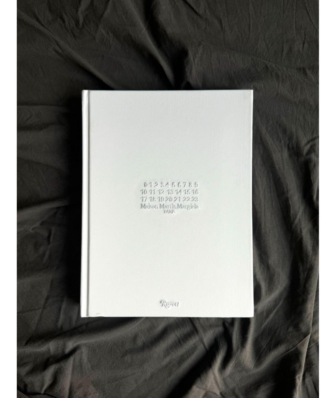 MAISON MARGIELA Книга, фото 4