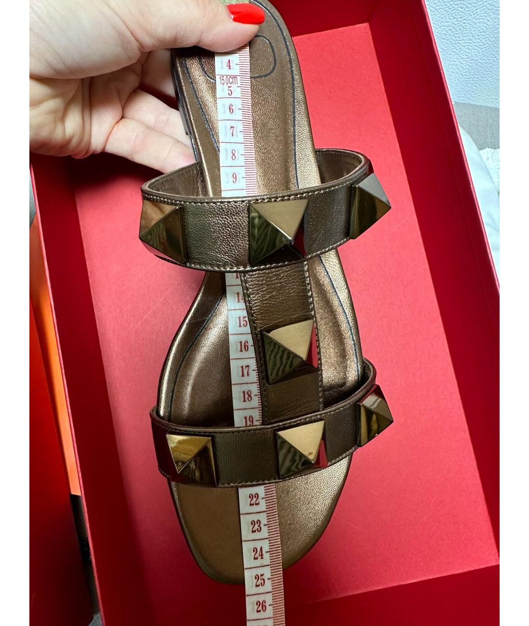 VALENTINO Коричневые кожаные шлепанцы, фото 2