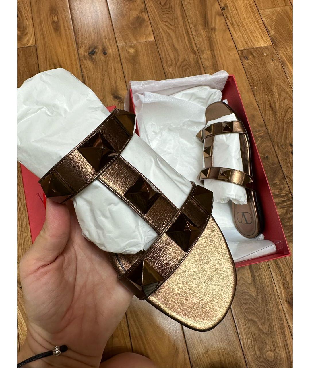 VALENTINO Коричневые кожаные шлепанцы, фото 7