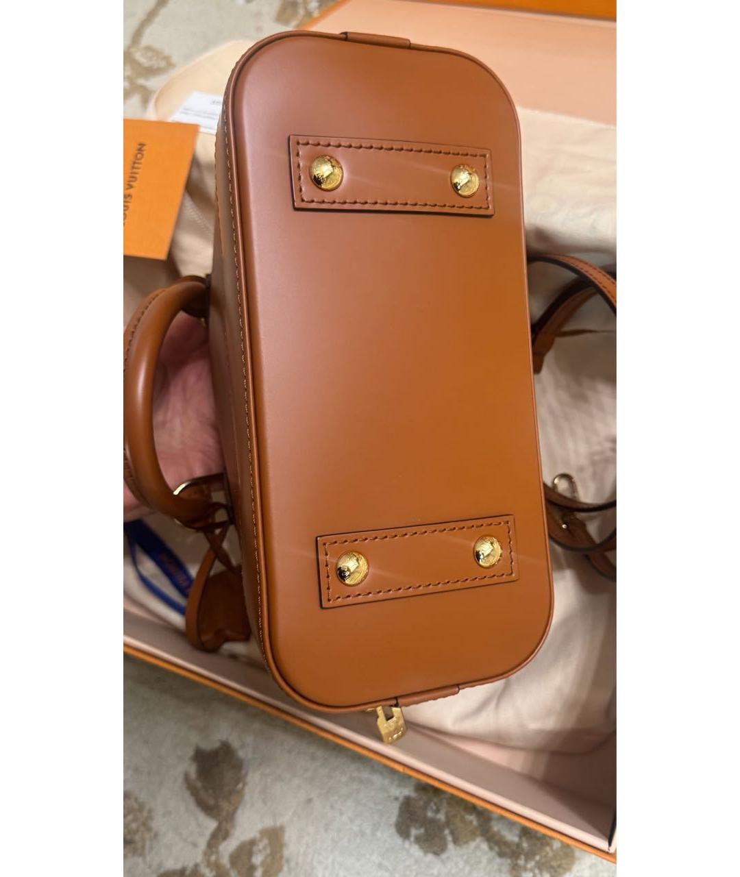 LOUIS VUITTON Коричневая кожаная сумка с короткими ручками, фото 3