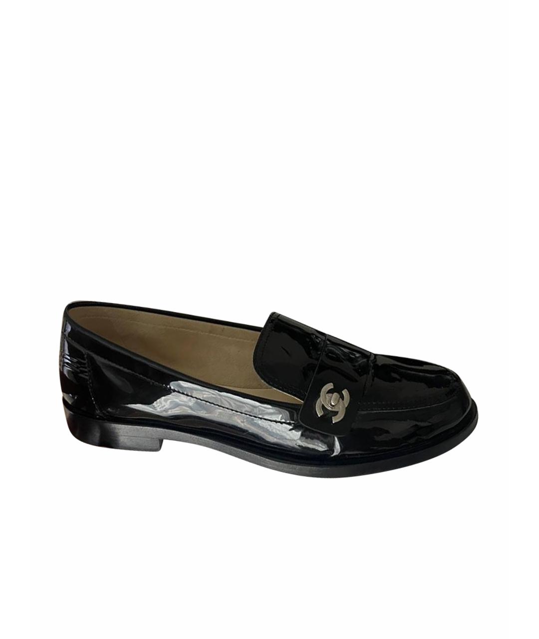 CHANEL Черные лоферы из лакированной кожи, фото 1