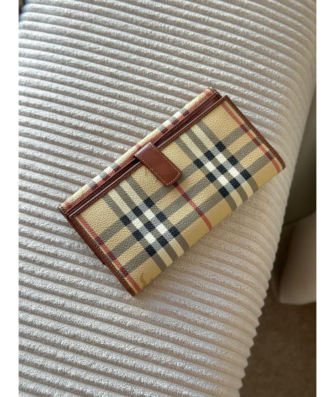 BURBERRY Бежевый кошелек, фото 3