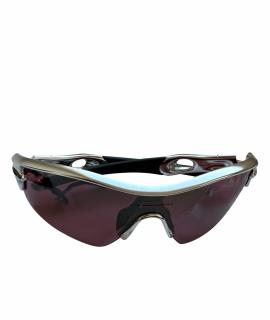 OAKLEY Солнцезащитные очки