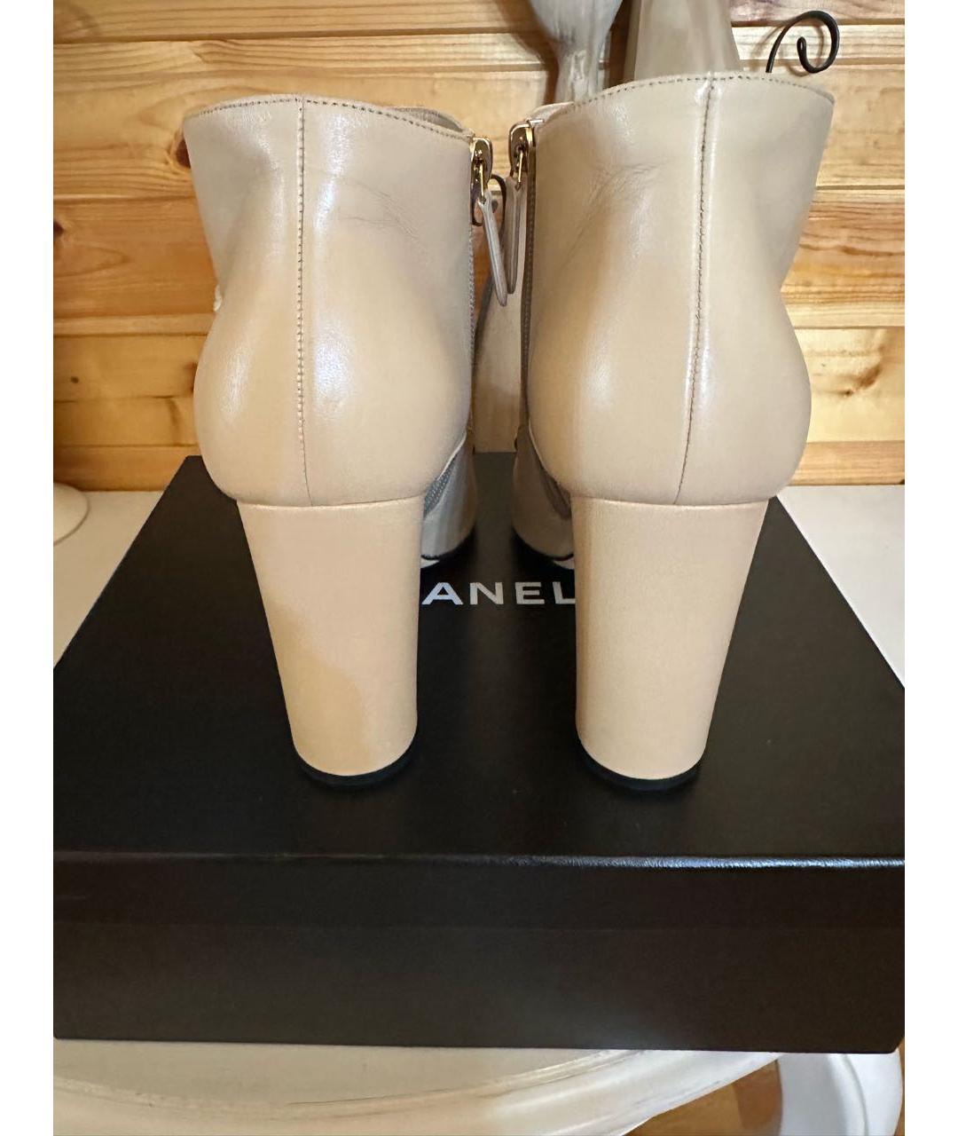 CHANEL Бежевые кожаные ботильоны, фото 5