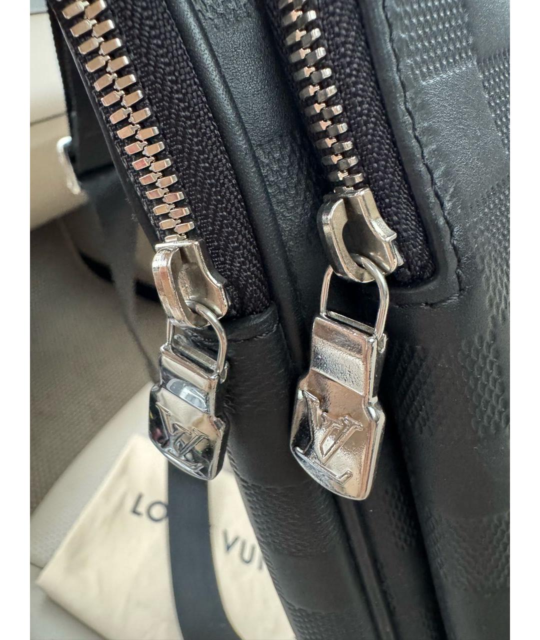 LOUIS VUITTON Черная кожаная сумка на плечо, фото 3