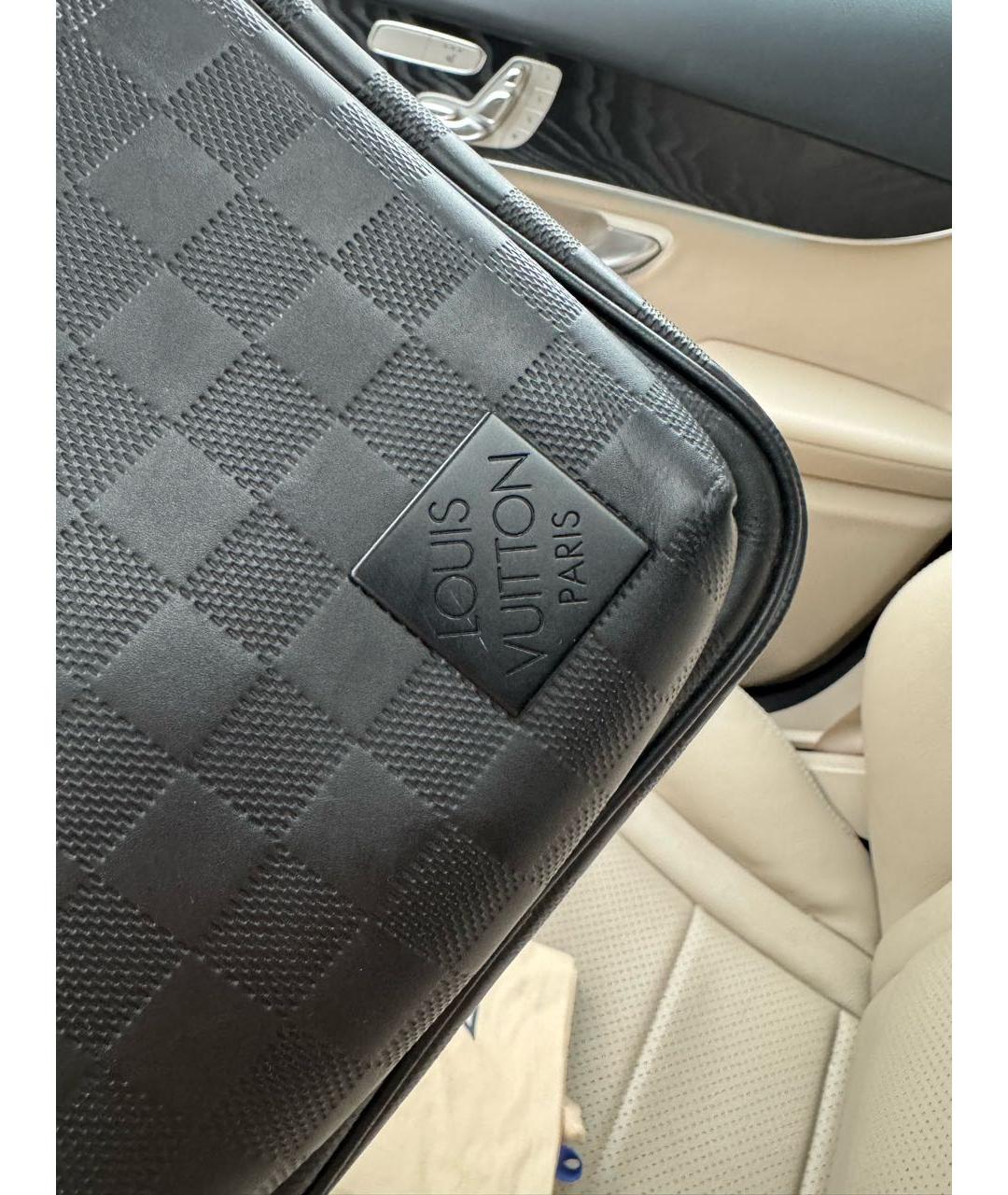 LOUIS VUITTON Черная кожаная сумка на плечо, фото 4