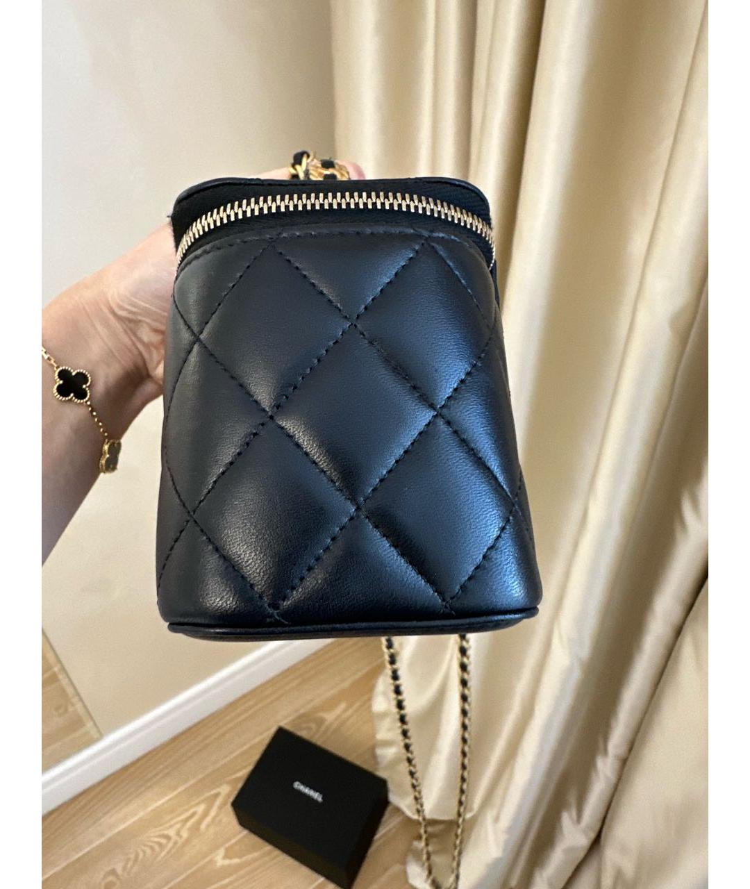 CHANEL Черная кожаная сумка с короткими ручками, фото 6