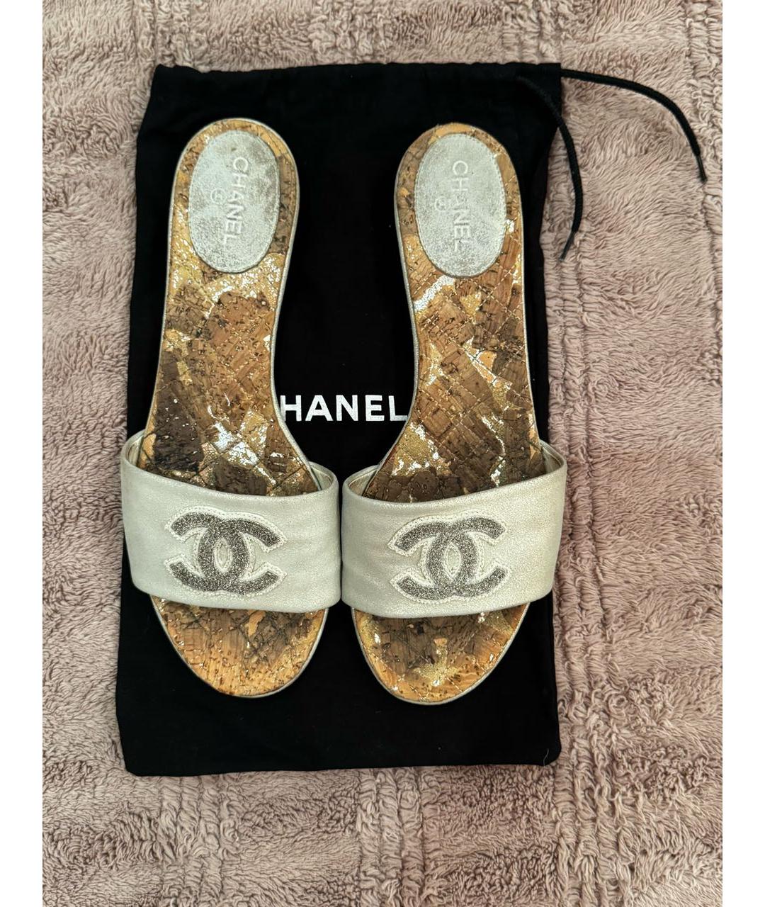 CHANEL Серебряные шлепанцы, фото 2