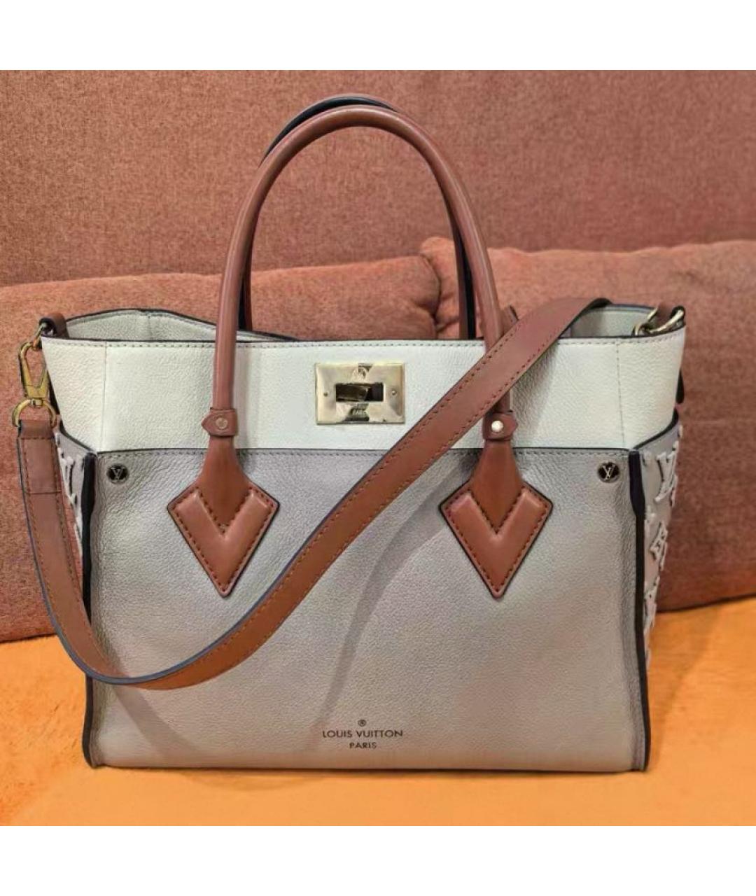 LOUIS VUITTON Бежевая кожаная сумка с короткими ручками, фото 2