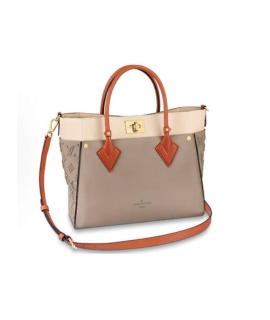 LOUIS VUITTON Сумка с короткими ручками