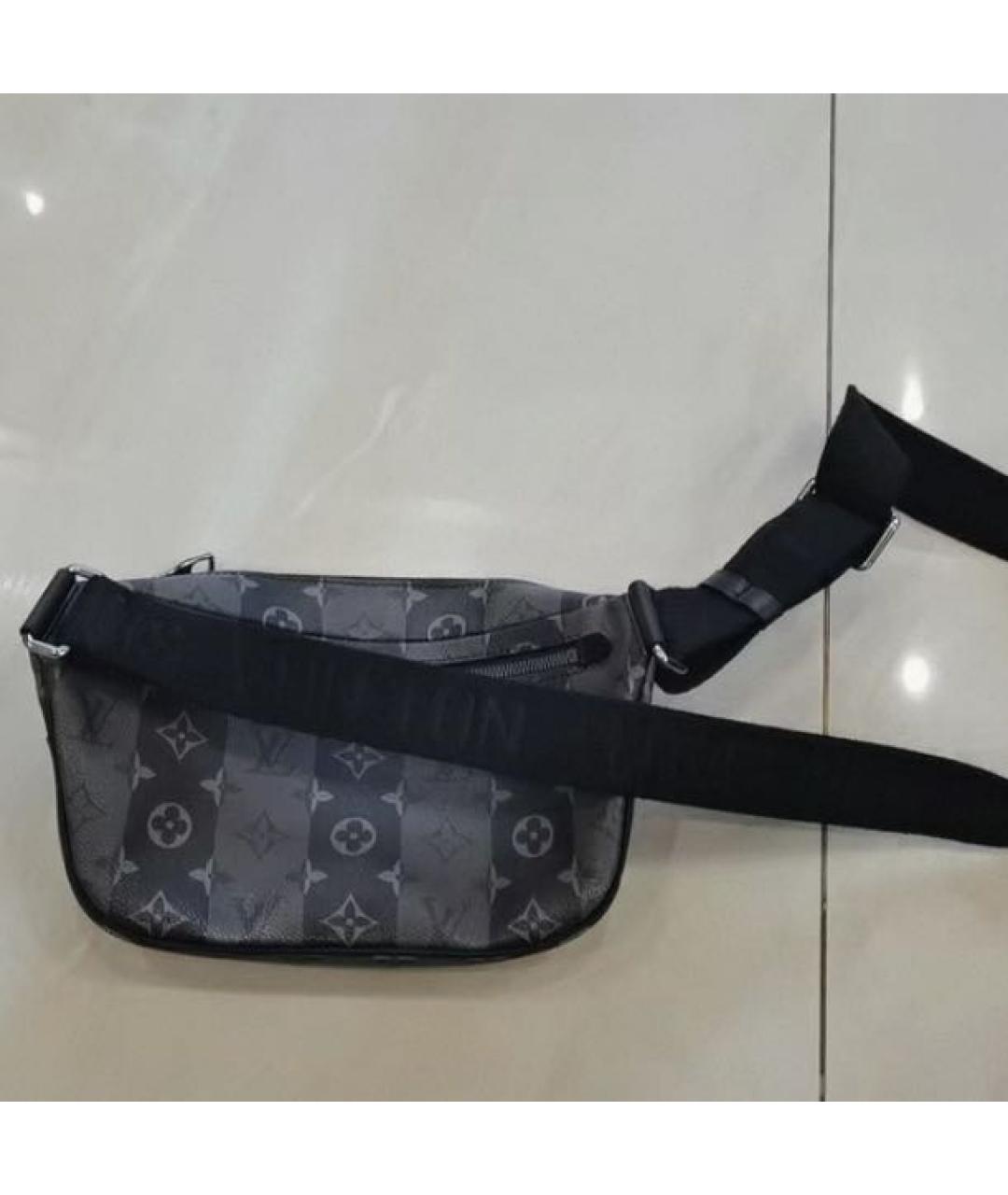 LOUIS VUITTON Черная кожаная поясная сумка, фото 3