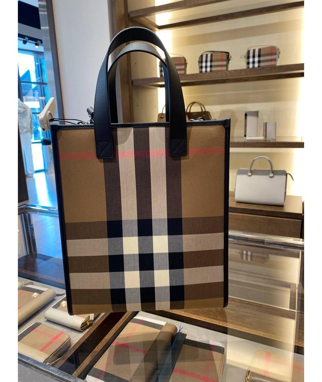 BURBERRY Бежевая кожаная сумка через плечо, фото 7