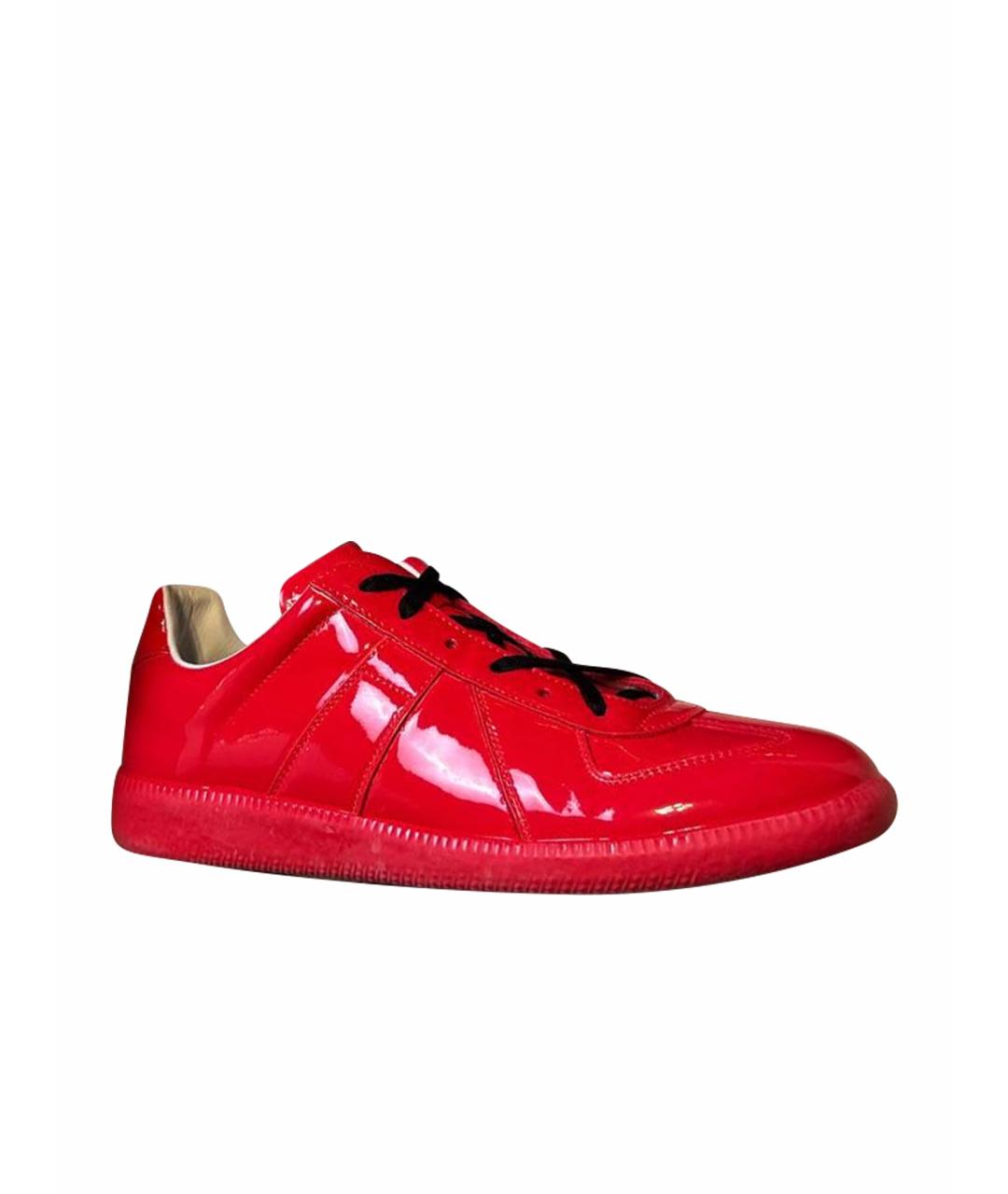 MAISON MARGIELA Красные низкие кроссовки / кеды из лакированной кожи, фото 1