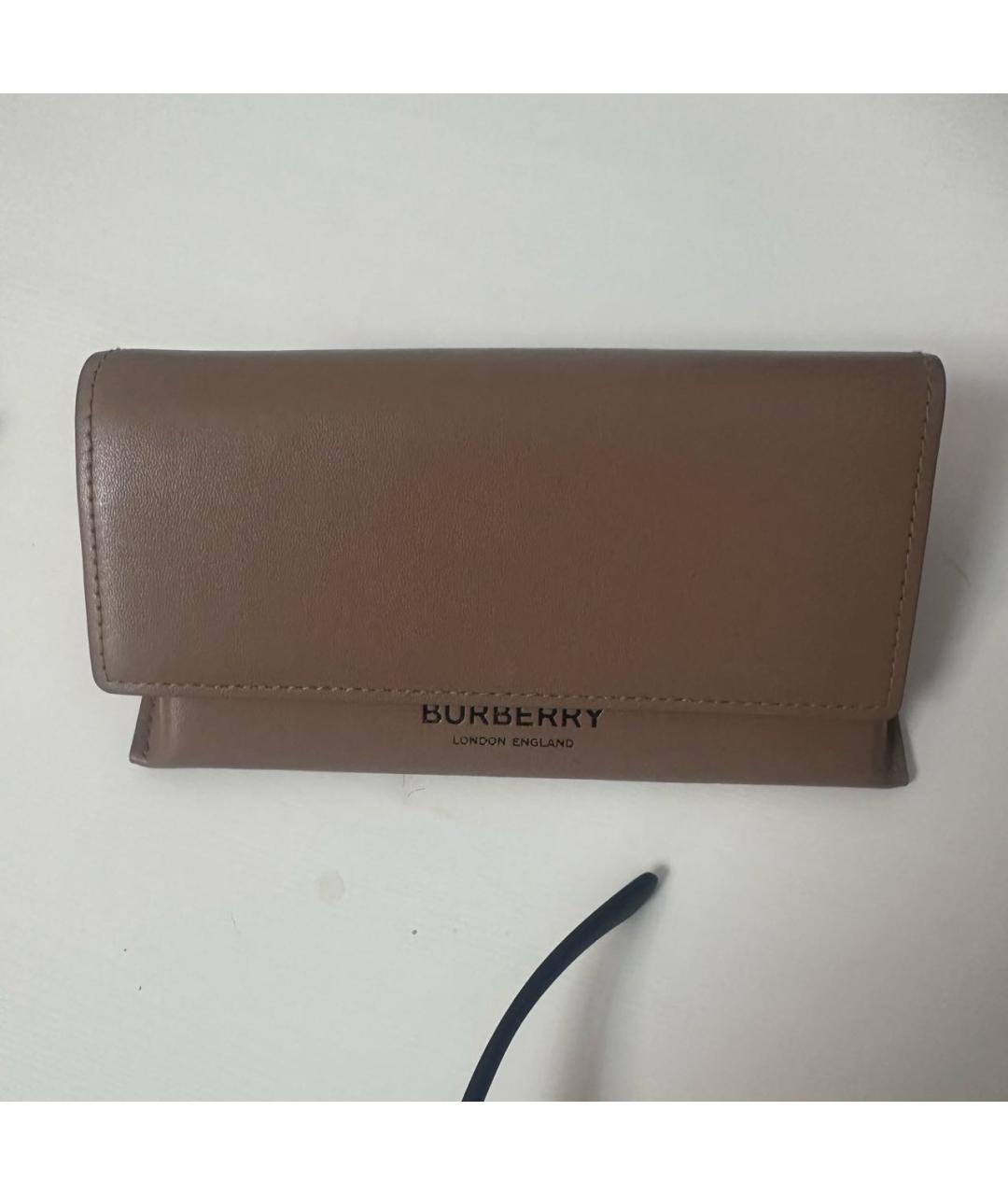 BURBERRY Черные пластиковые солнцезащитные очки, фото 4