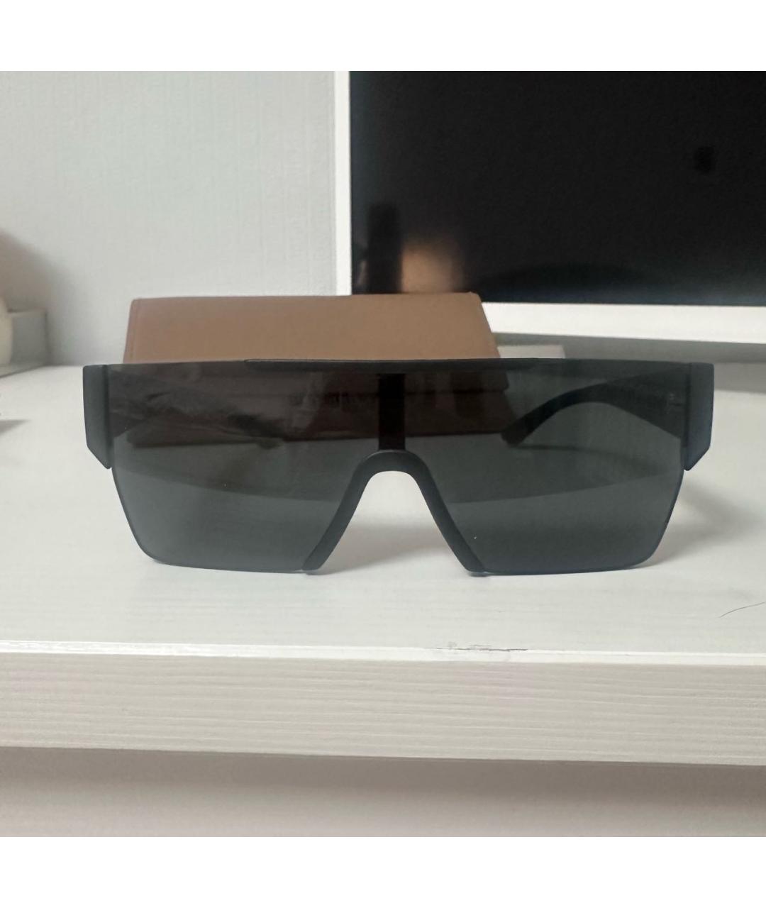 BURBERRY Черные пластиковые солнцезащитные очки, фото 5