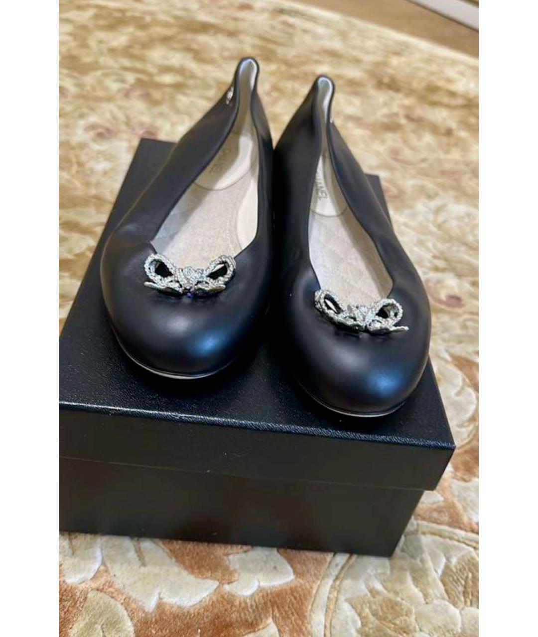 CHANEL Черные кожаные балетки, фото 3