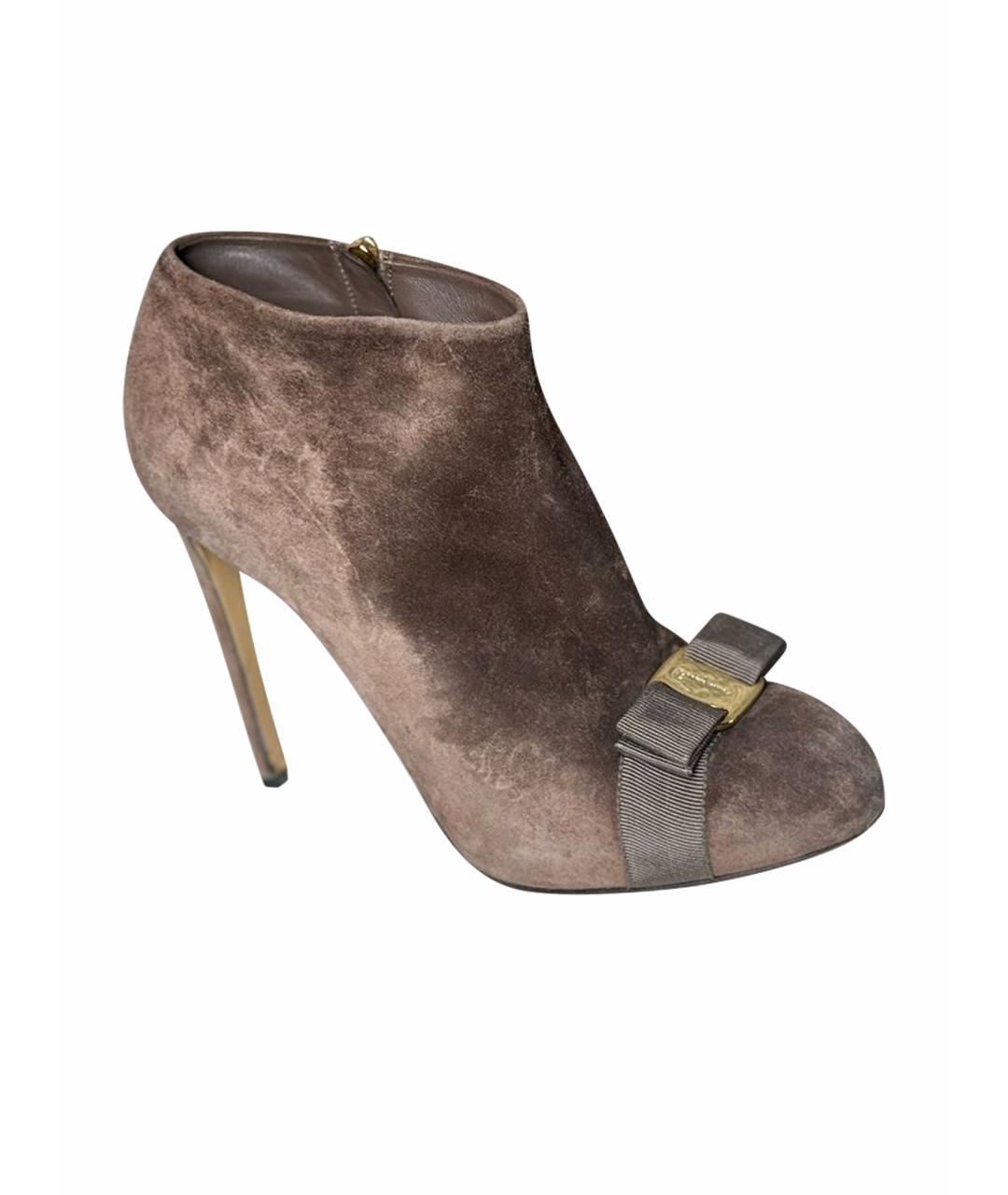 FERRAGAMO Коричневые замшевые ботильоны, фото 1