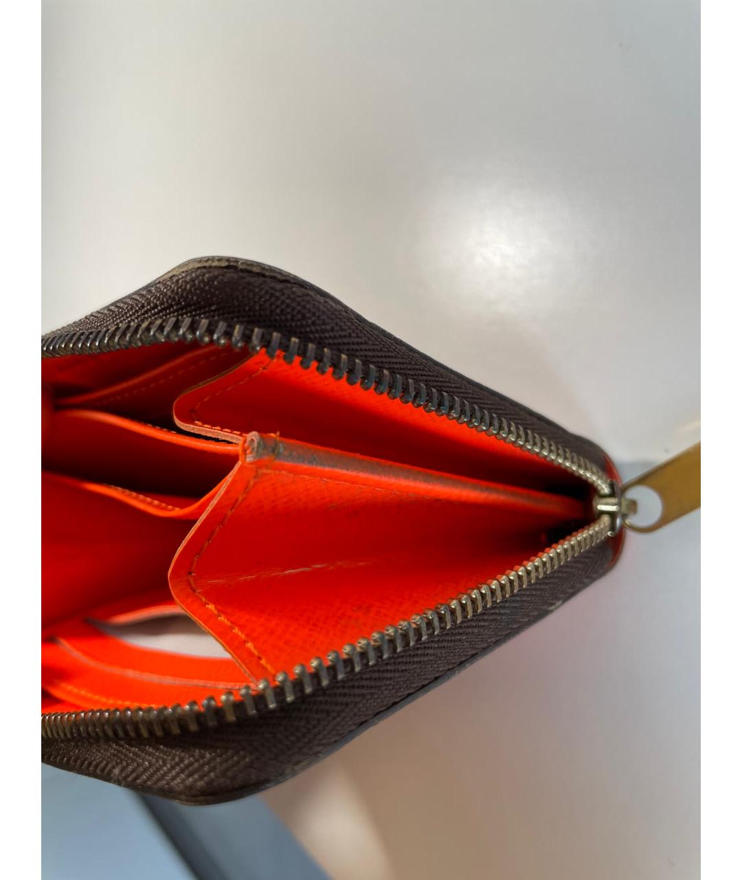 LOUIS VUITTON Черный кожаный кошелек, фото 4