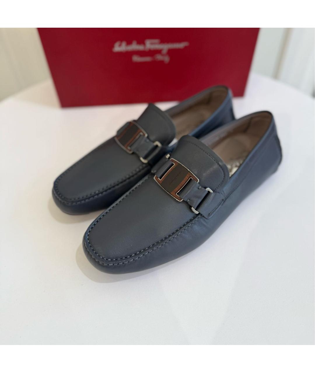 FERRAGAMO Серые кожаные мокасины, фото 5