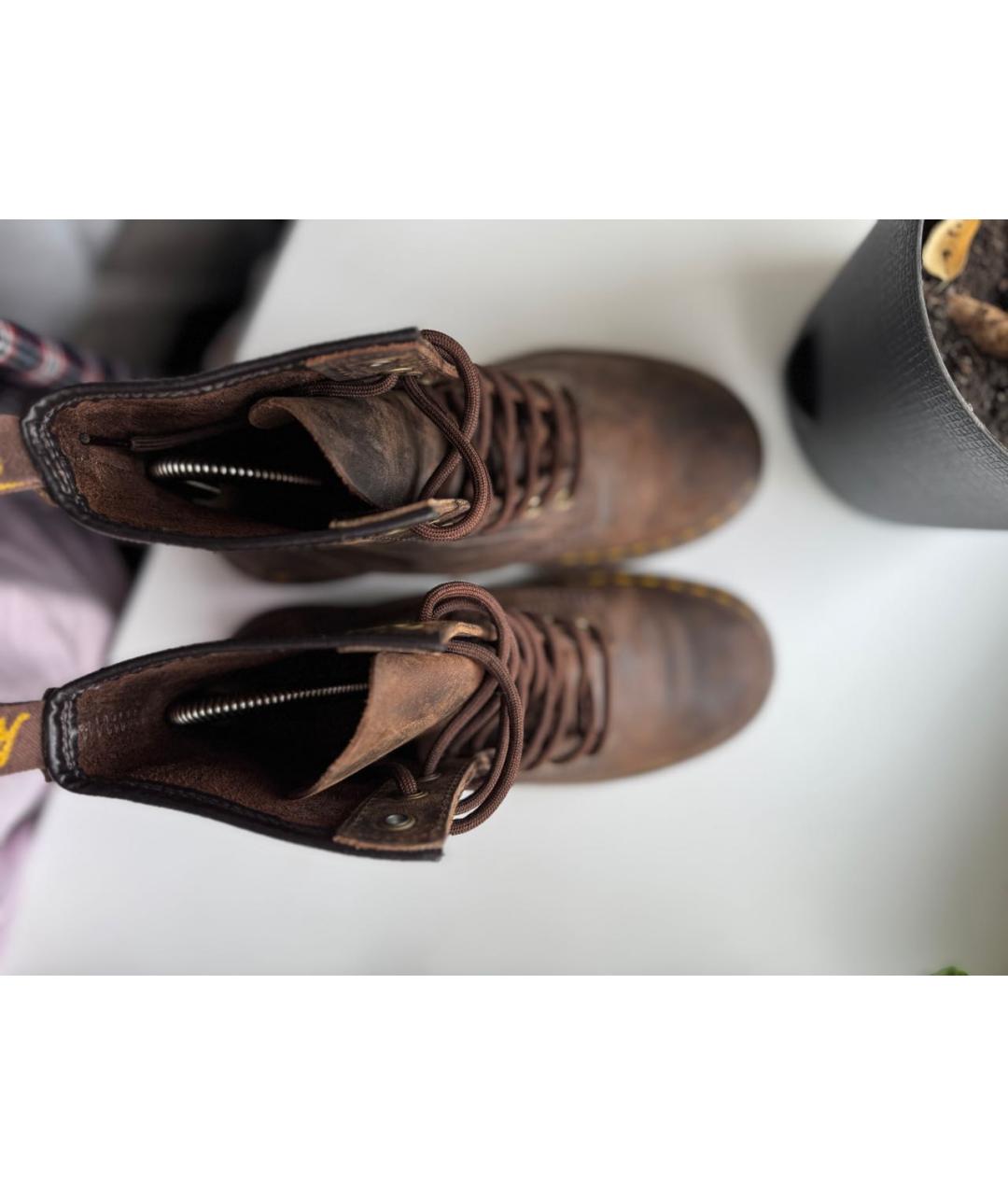 DR. MARTENS Коричневые нубуковые ботинки, фото 2