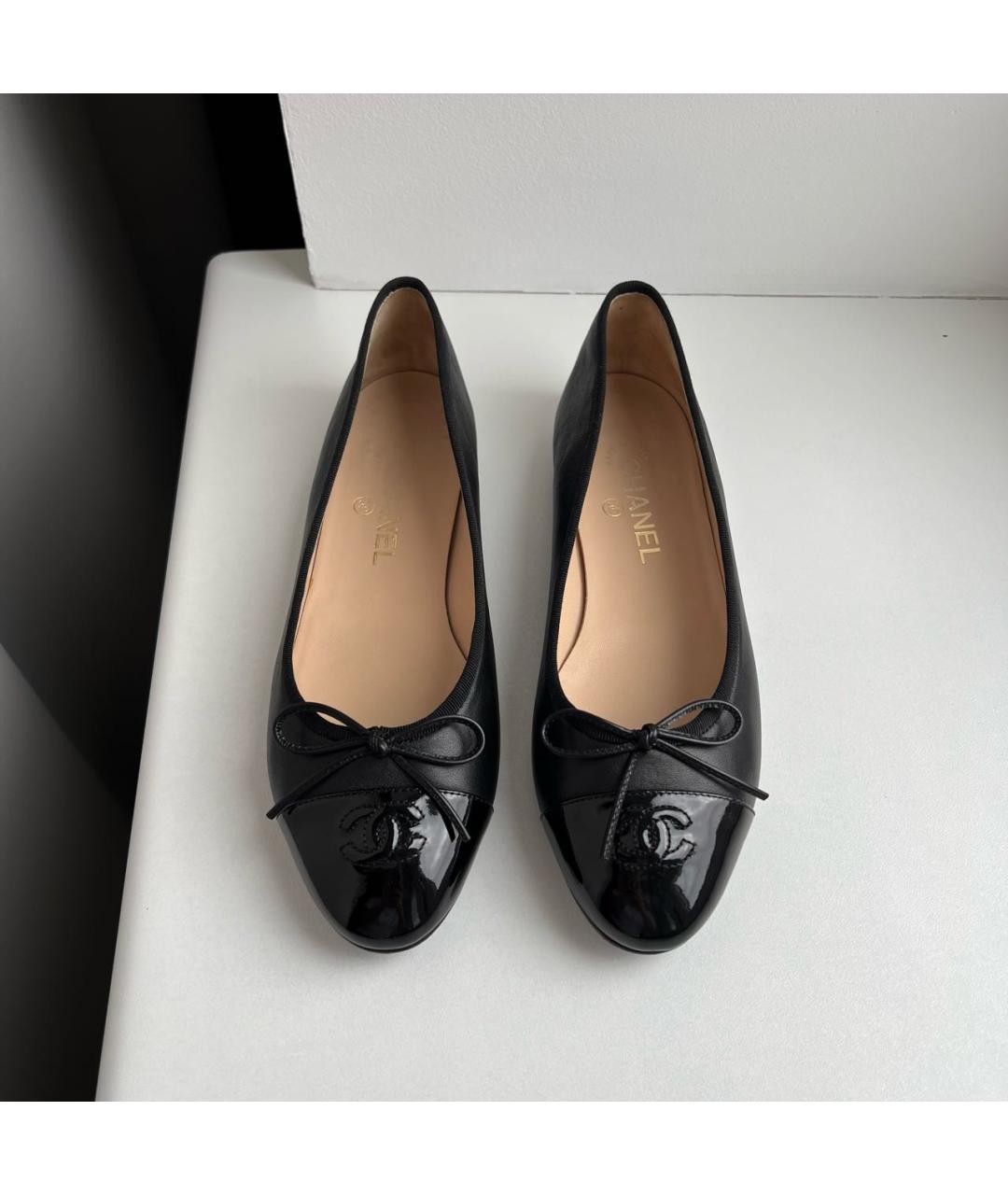 CHANEL Черные кожаные балетки, фото 3