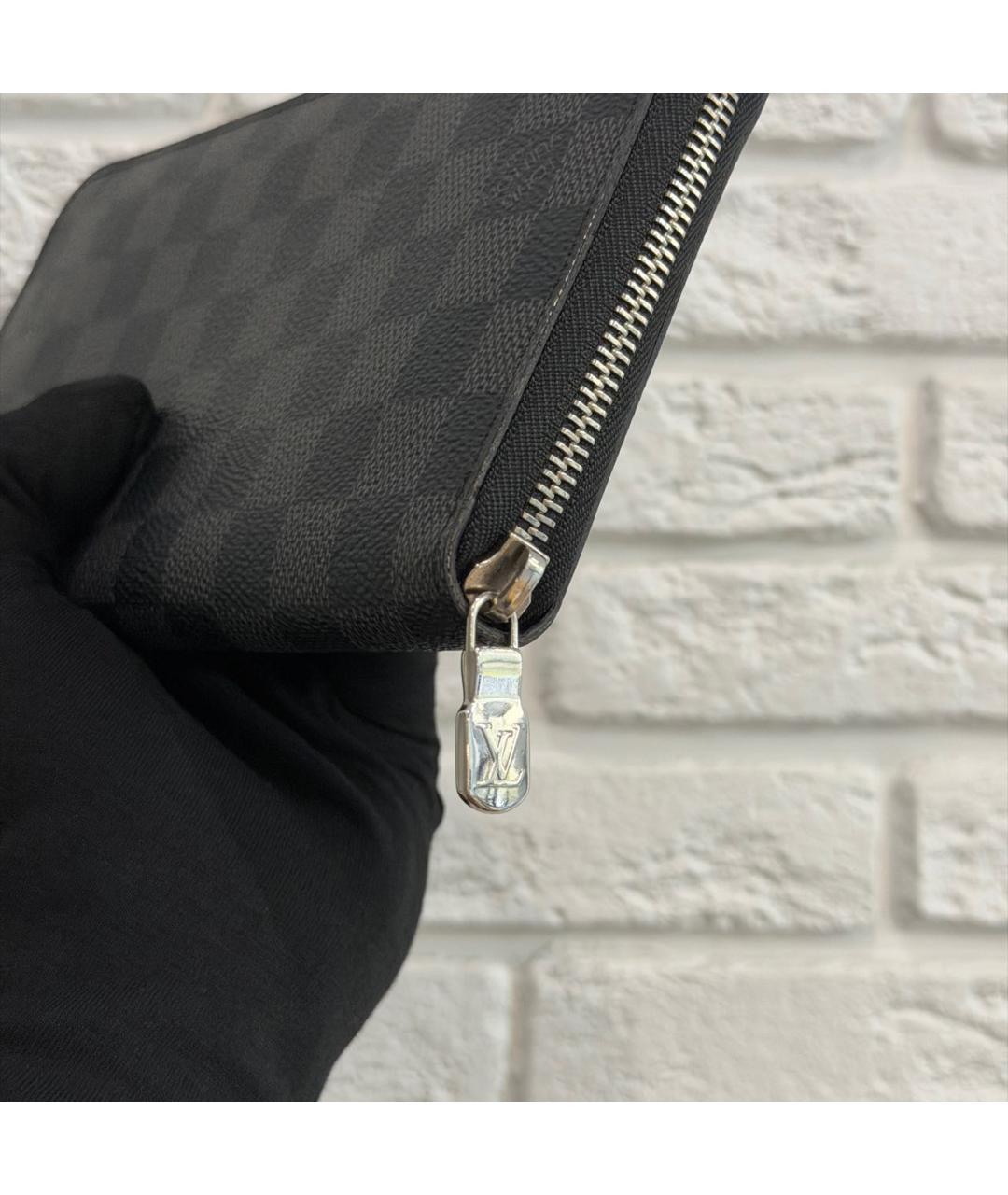 LOUIS VUITTON Черный кожаный кошелек, фото 2