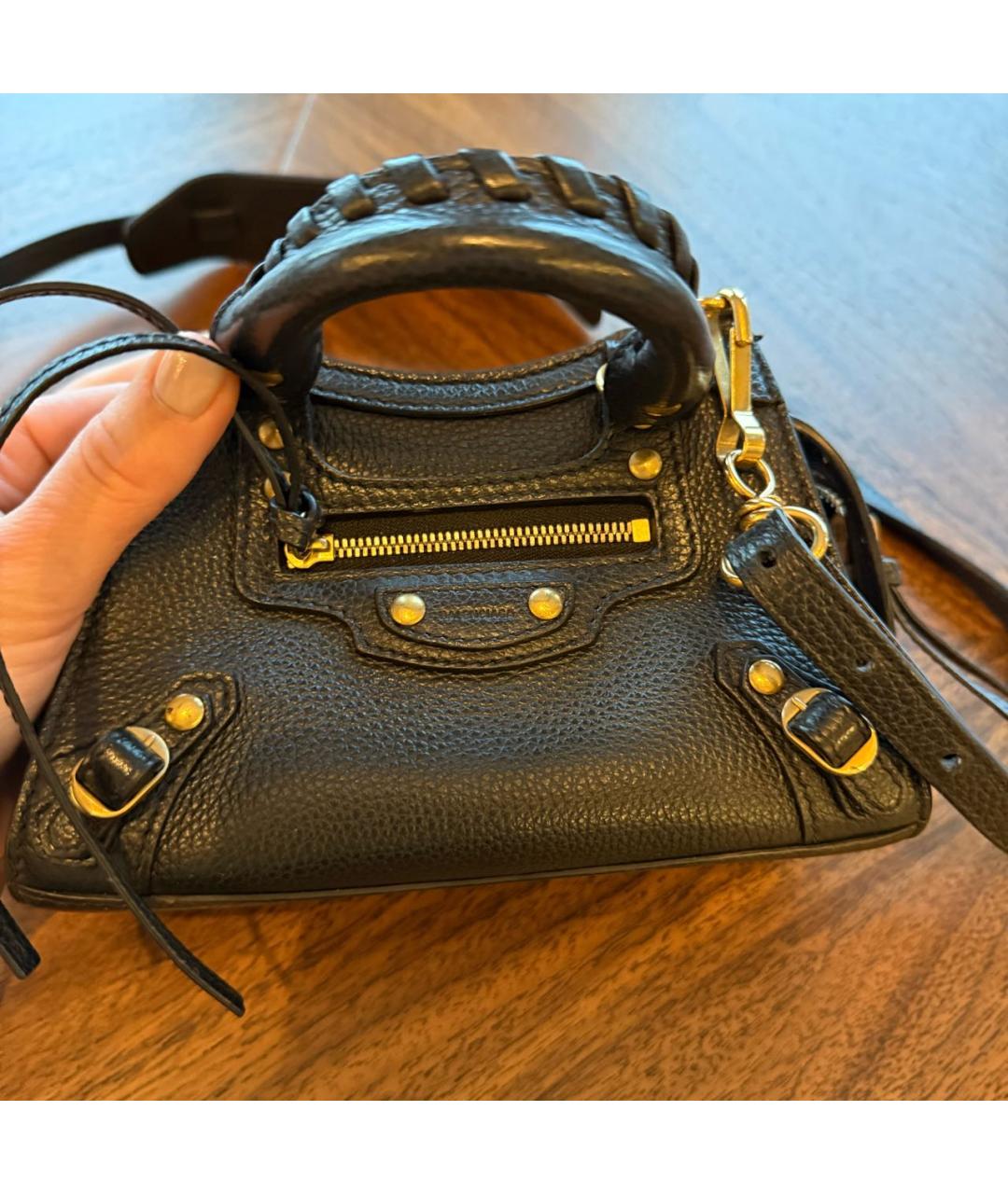BALENCIAGA Черная кожаная сумка через плечо, фото 3