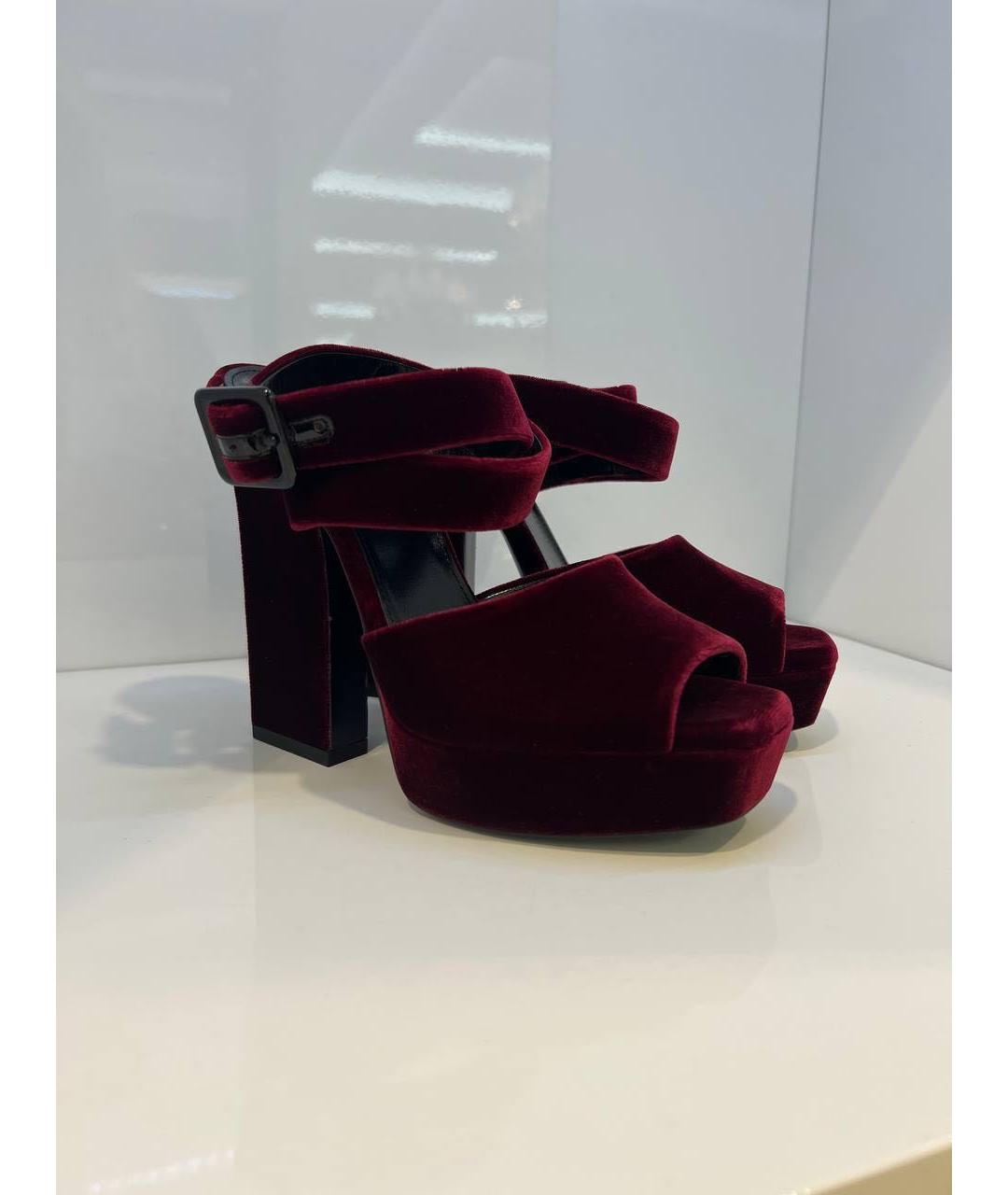 SAINT LAURENT Бордовые босоножки, фото 2