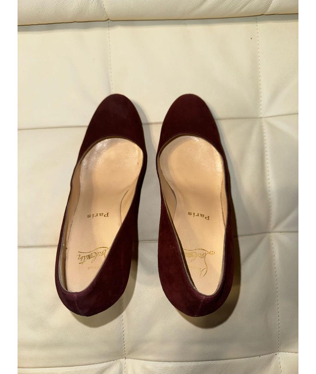 CHRISTIAN LOUBOUTIN Бордовые замшевые туфли, фото 3