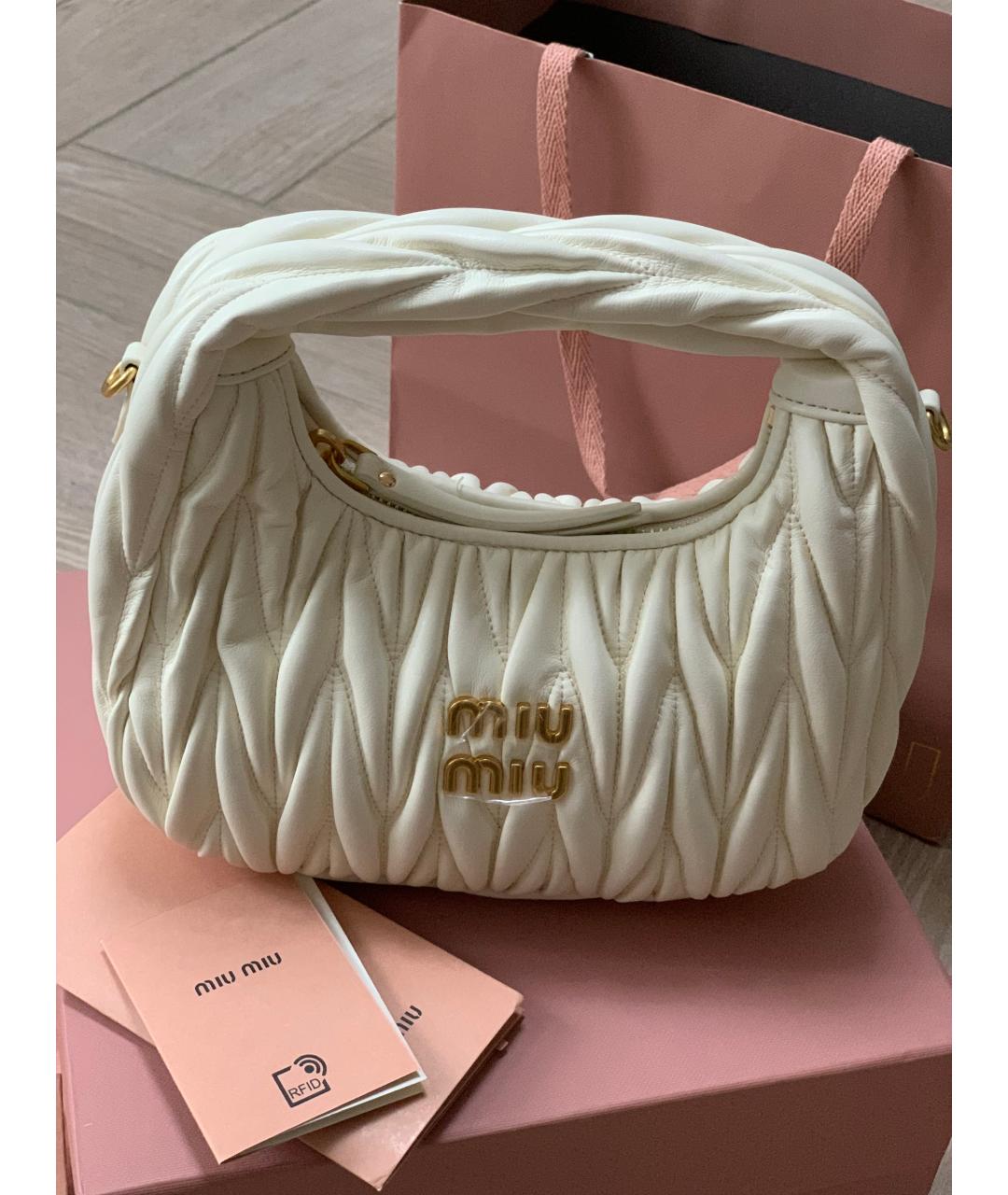 MIU MIU Белая кожаная сумка с короткими ручками, фото 5