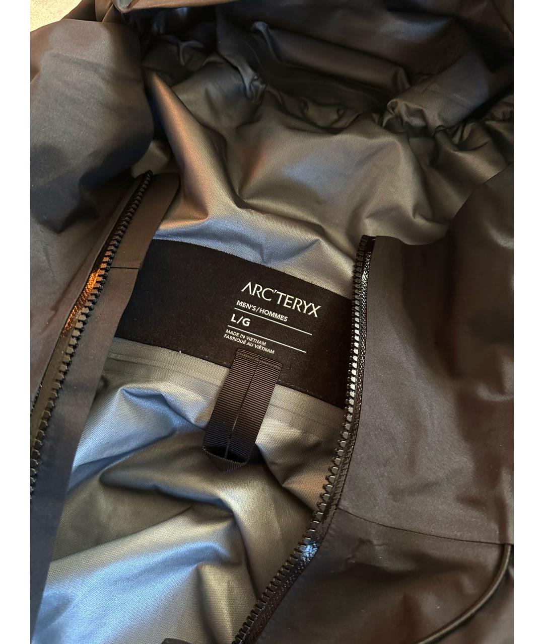 ARCTERYX Черная полиэстеровая куртка, фото 4