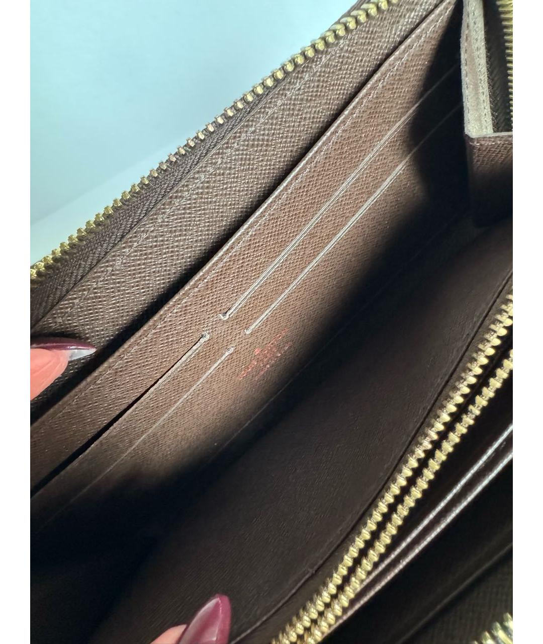 LOUIS VUITTON Коричневый кожаный кошелек, фото 8