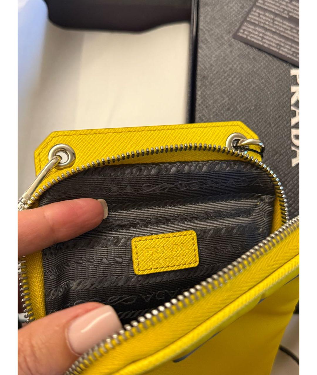 PRADA Желтая синтетическая сумка на плечо, фото 5