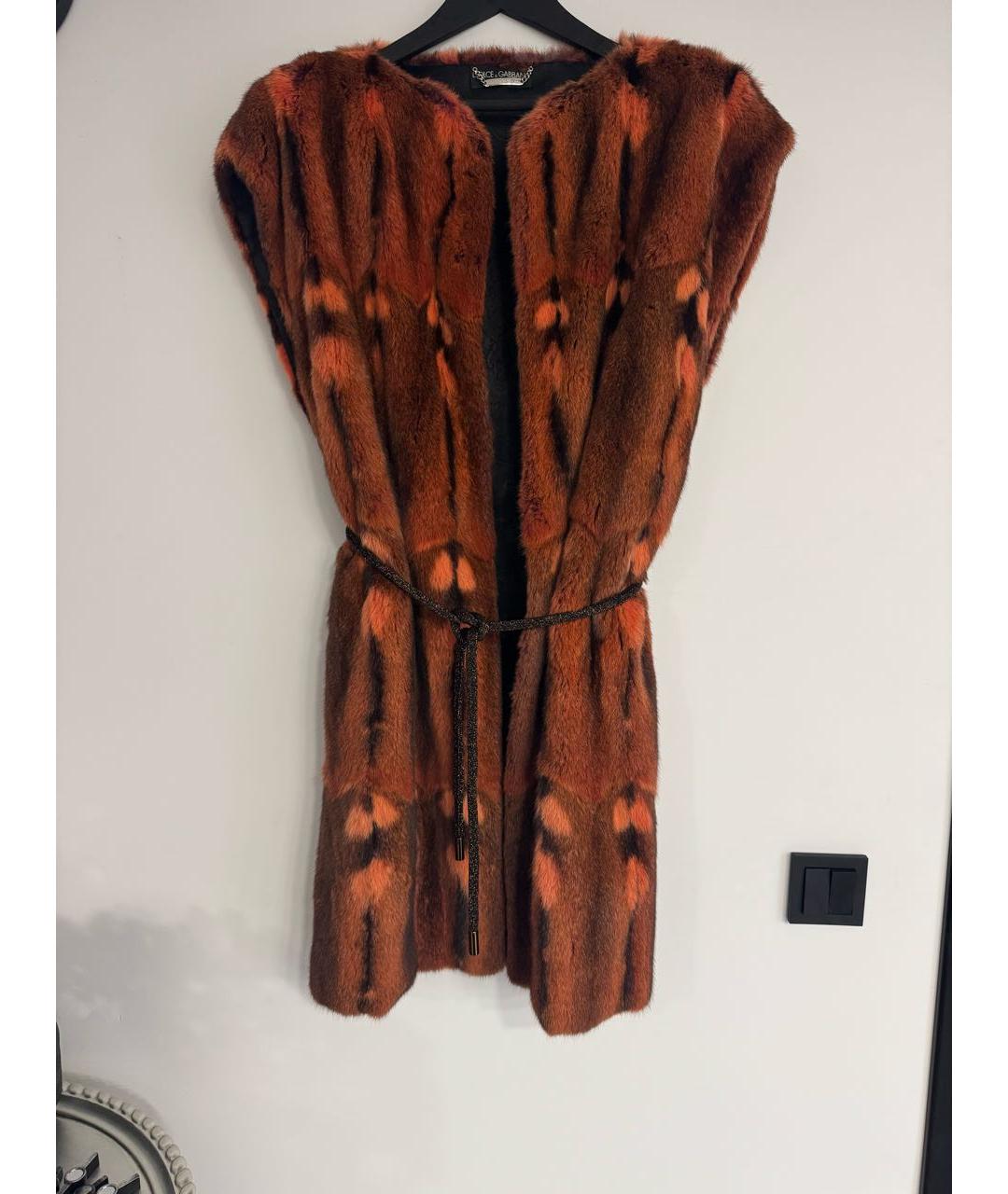 DOLCE&GABBANA Оранжевый меховой жилет, фото 5