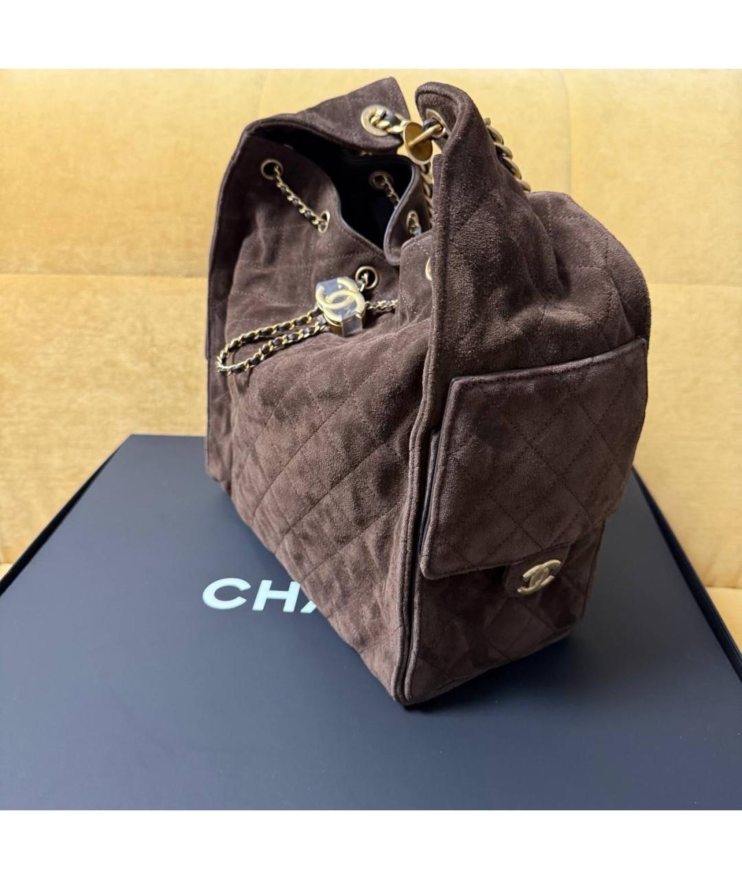 CHANEL Коричневая замшевая сумка через плечо, фото 3