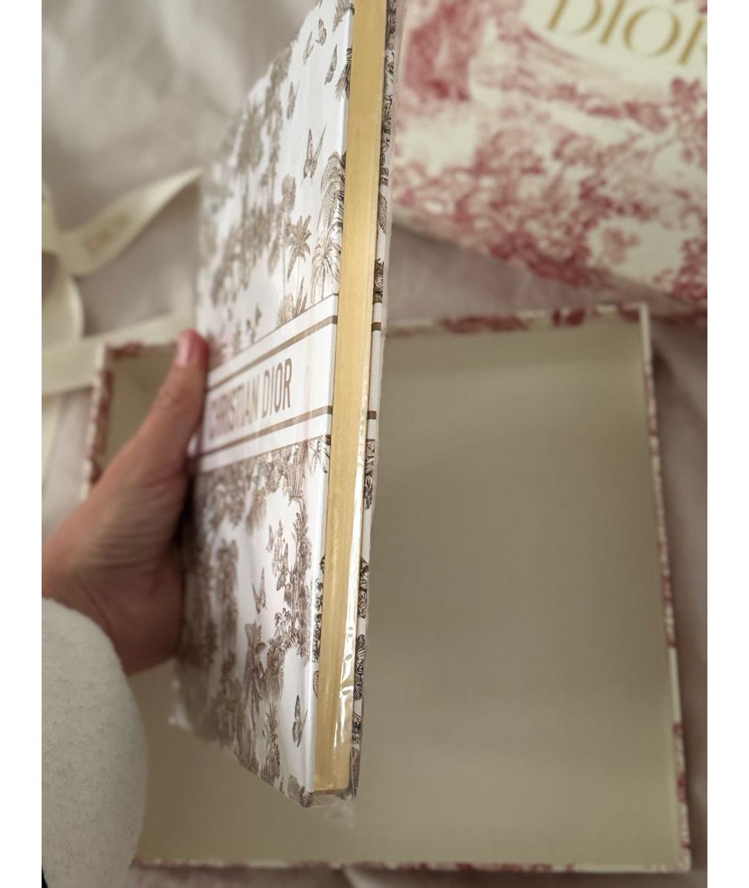 CHRISTIAN DIOR Книга, фото 6