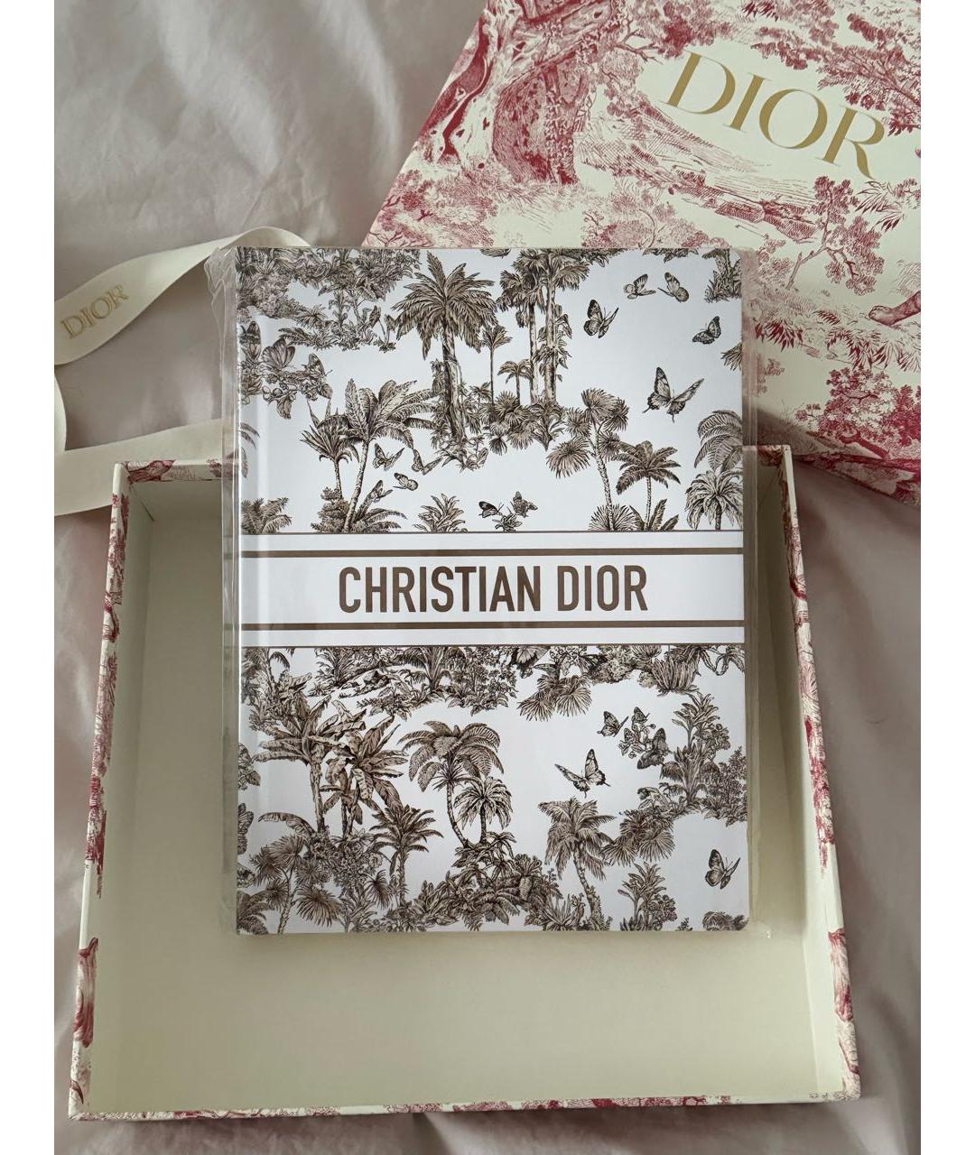 CHRISTIAN DIOR Книга, фото 7