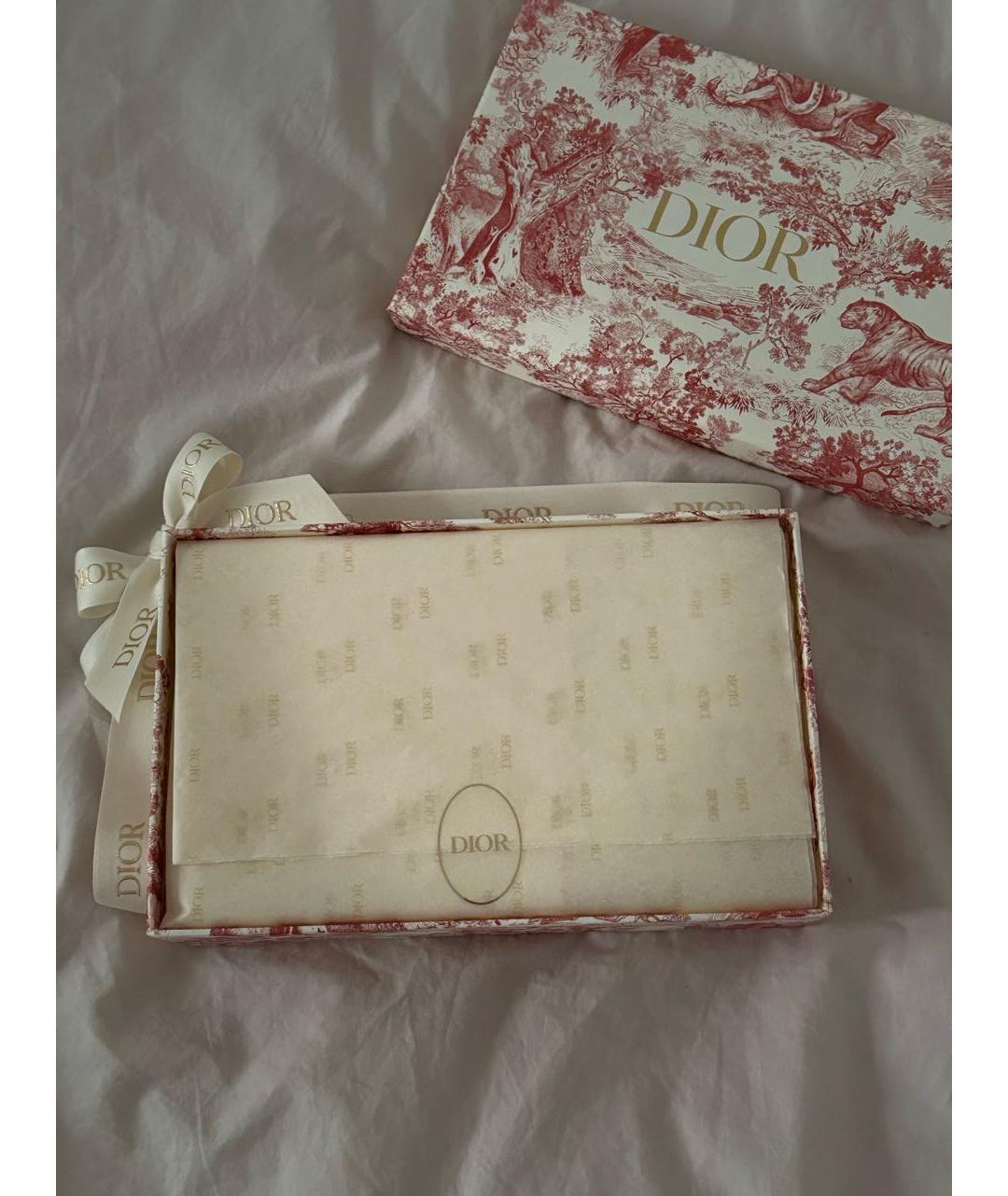 CHRISTIAN DIOR Книга, фото 4